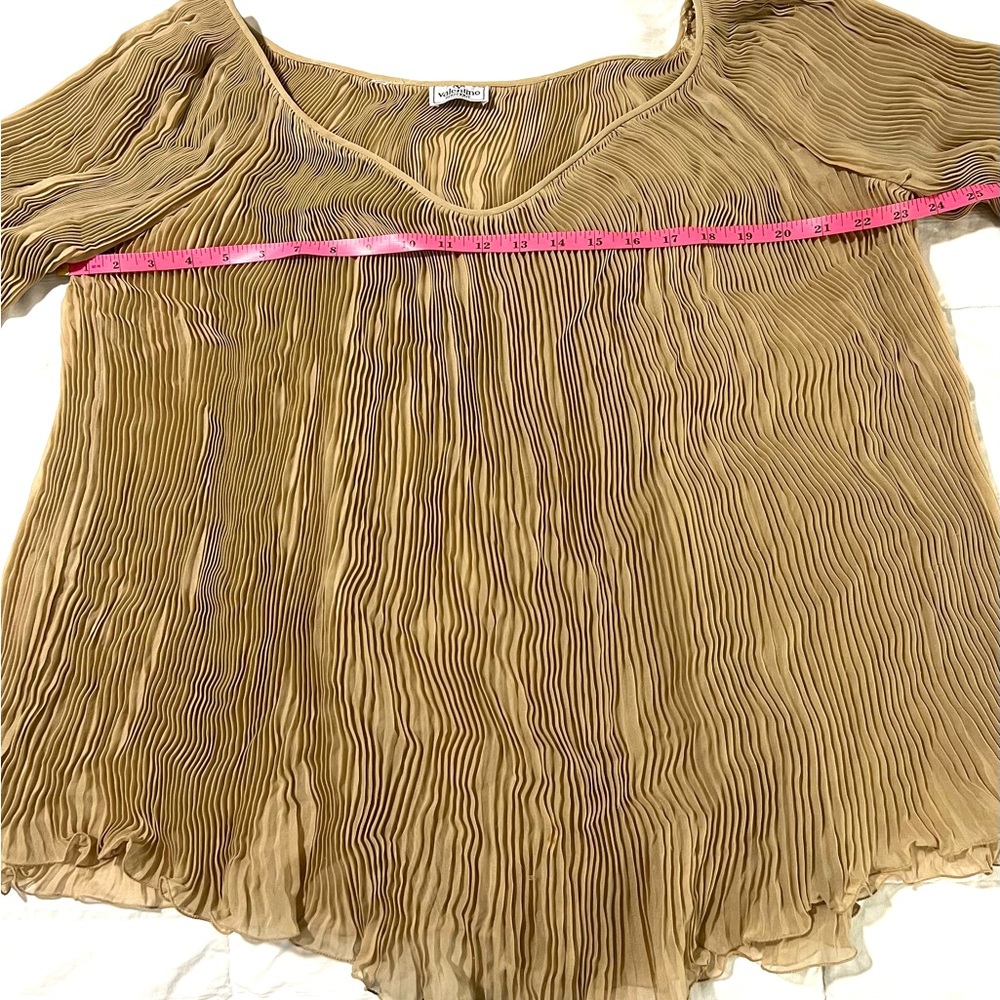 Valentino Boutique Vintage Beige Gold  Pleated Top Blouse Size M - Picture 7 of 10